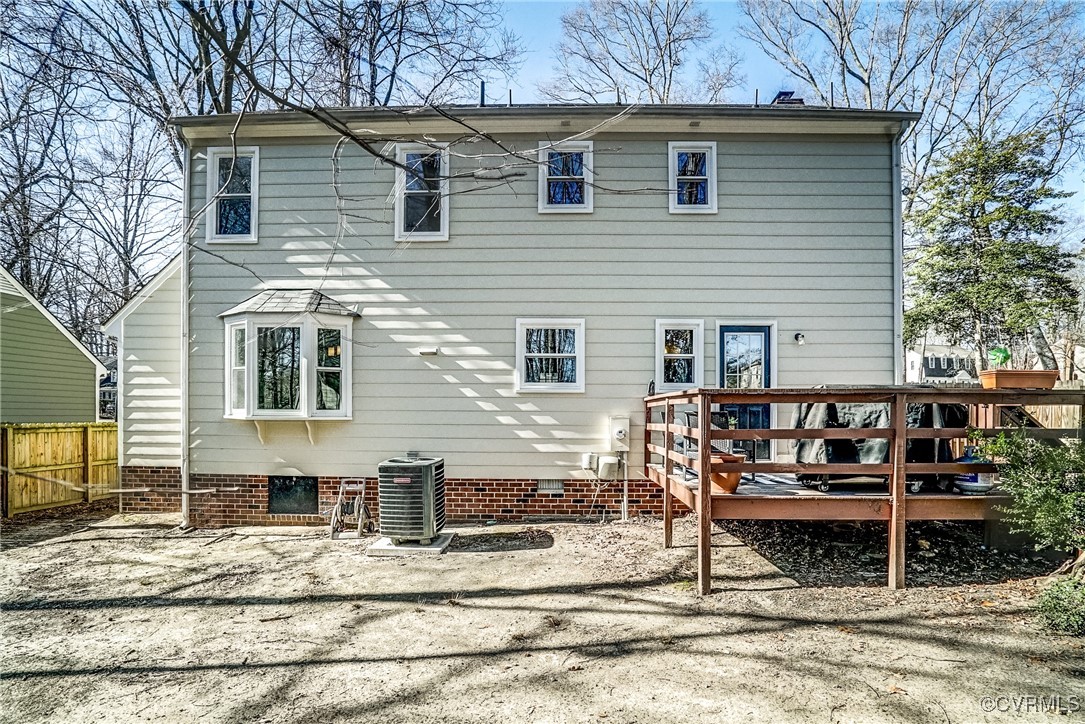 707 Watch Hill Rd