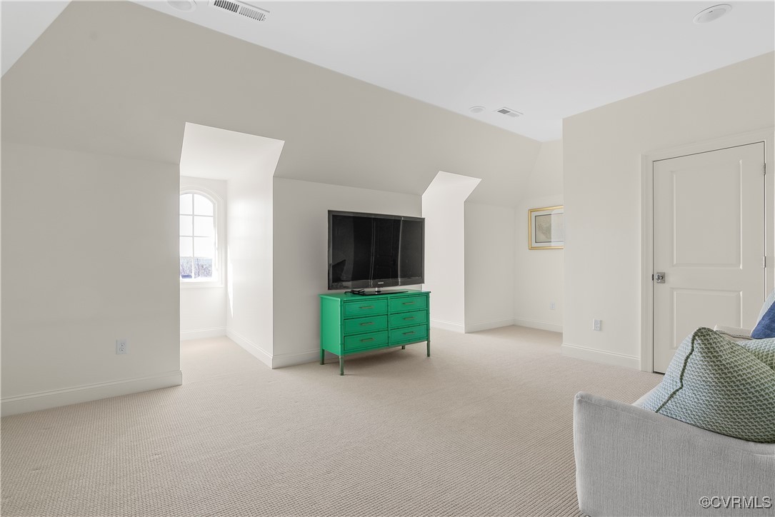 2307 Showning Ln