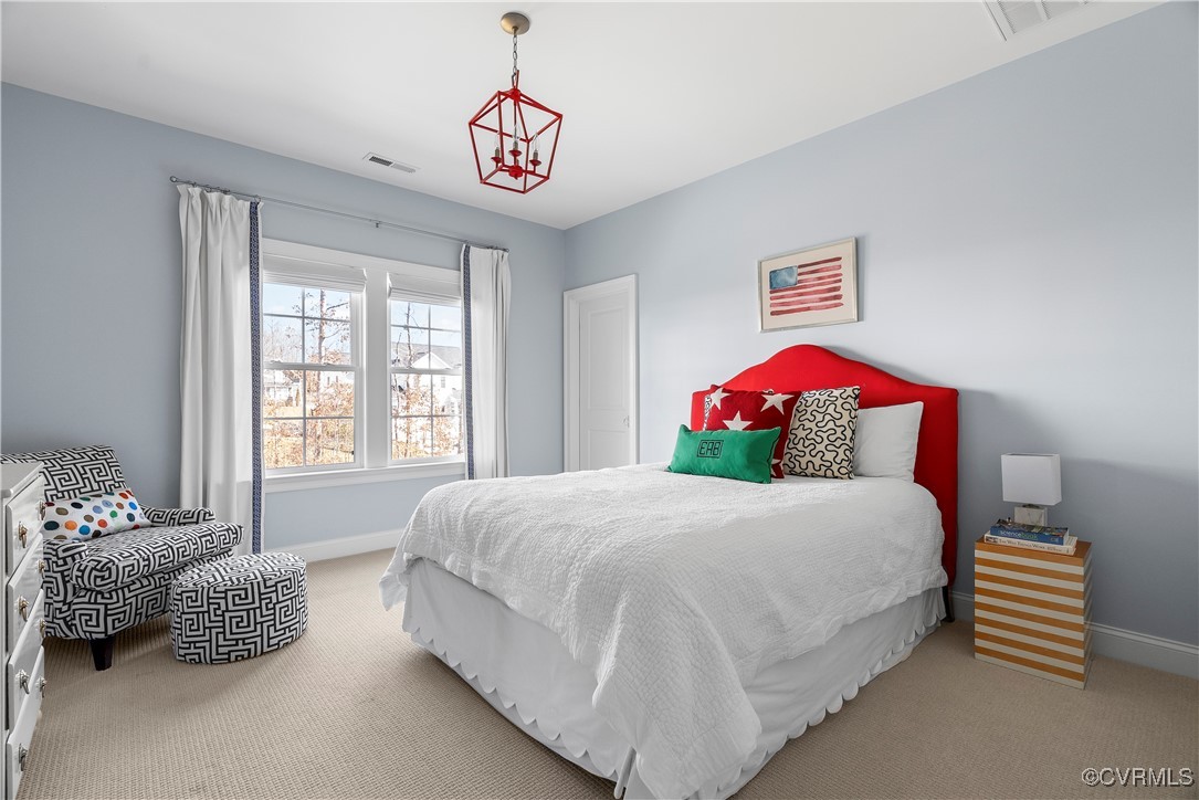 2307 Showning Ln
