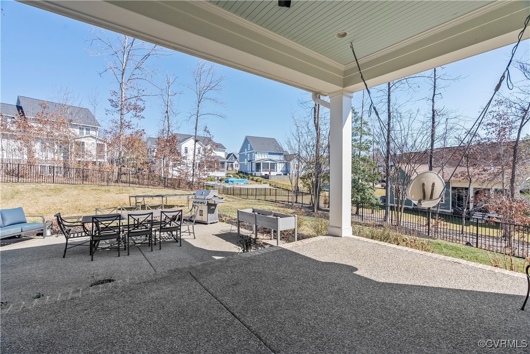 2307 Showning Ln
