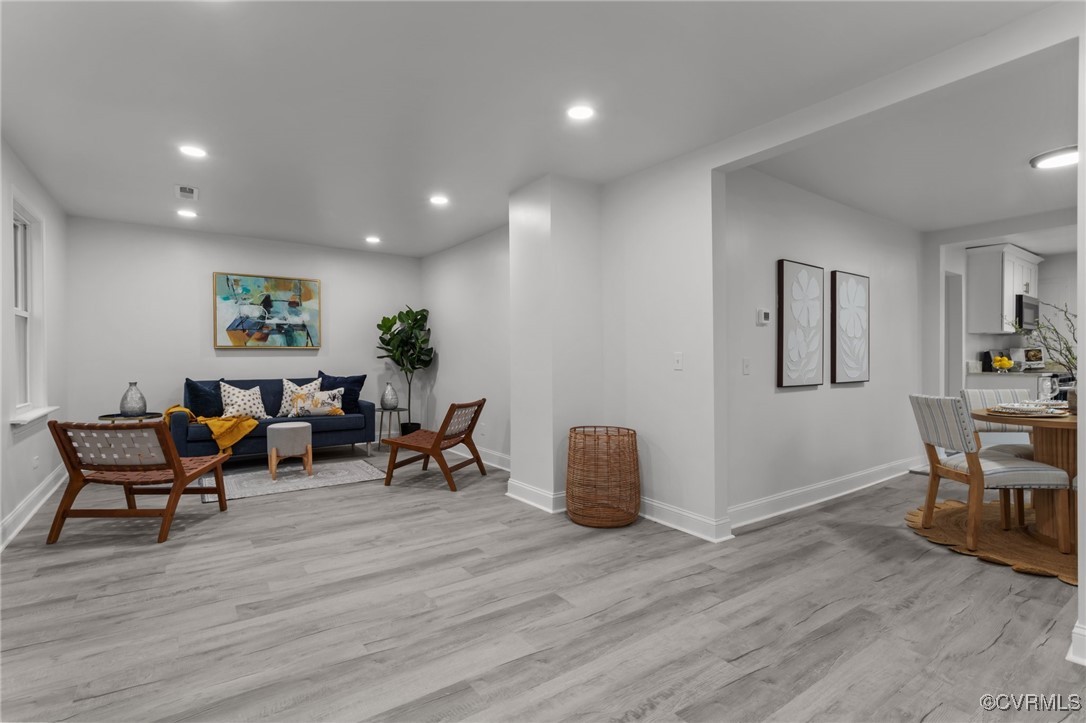 303 Academy Ave