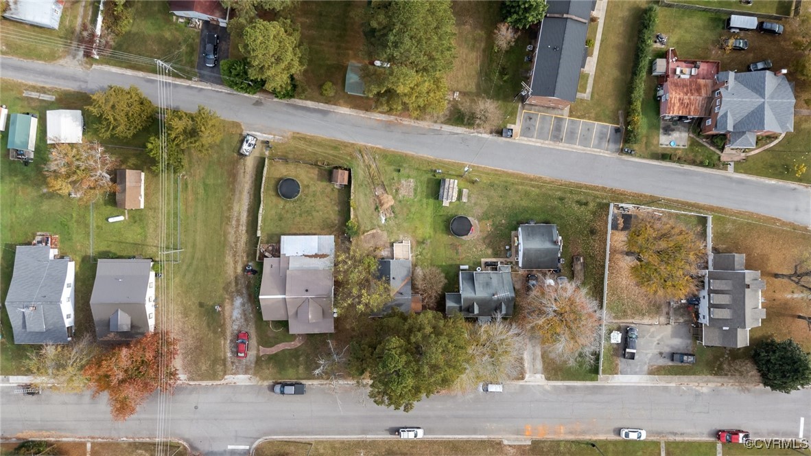 303 Academy Ave