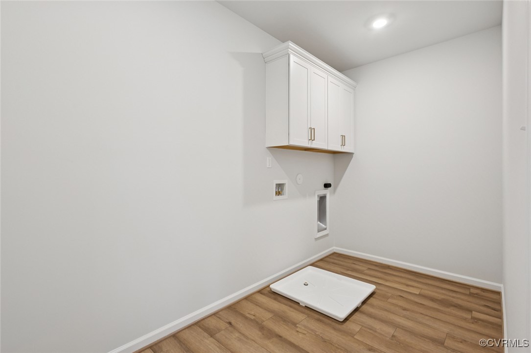 8489 Chimney Rock Dr