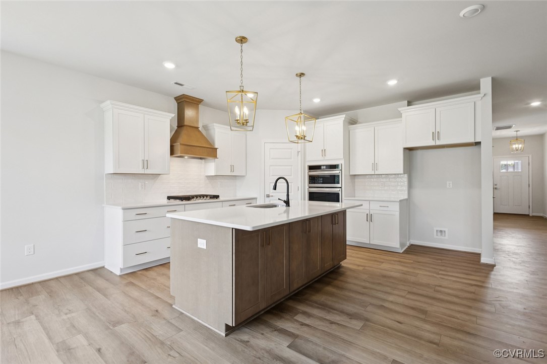 8489 Chimney Rock Dr