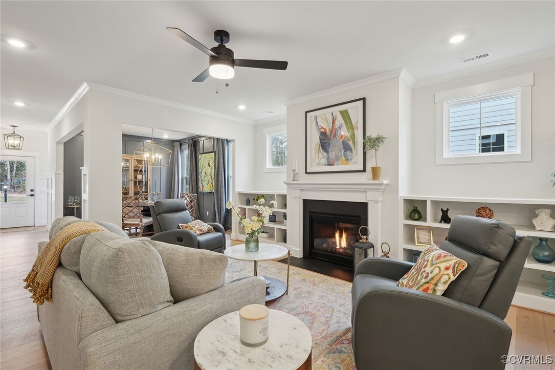 8437 Chimney Rock Dr