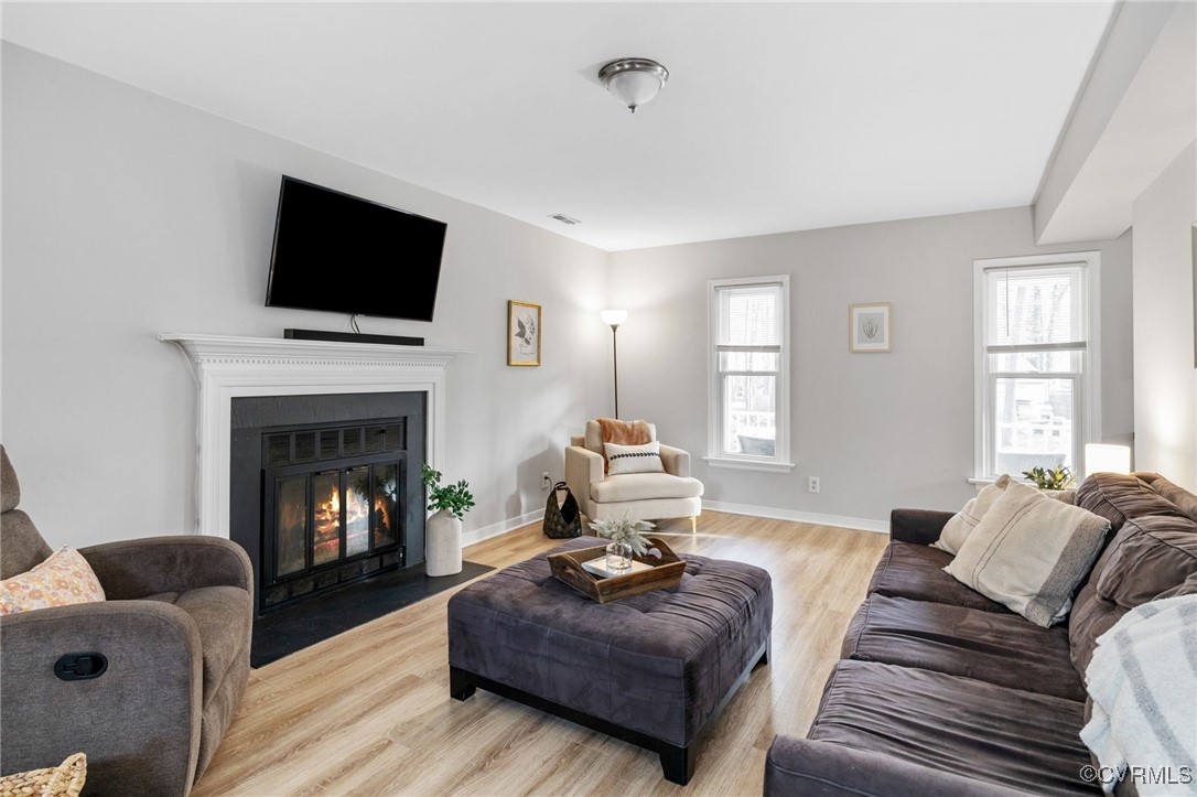 1309 Lockett Ridge Rd