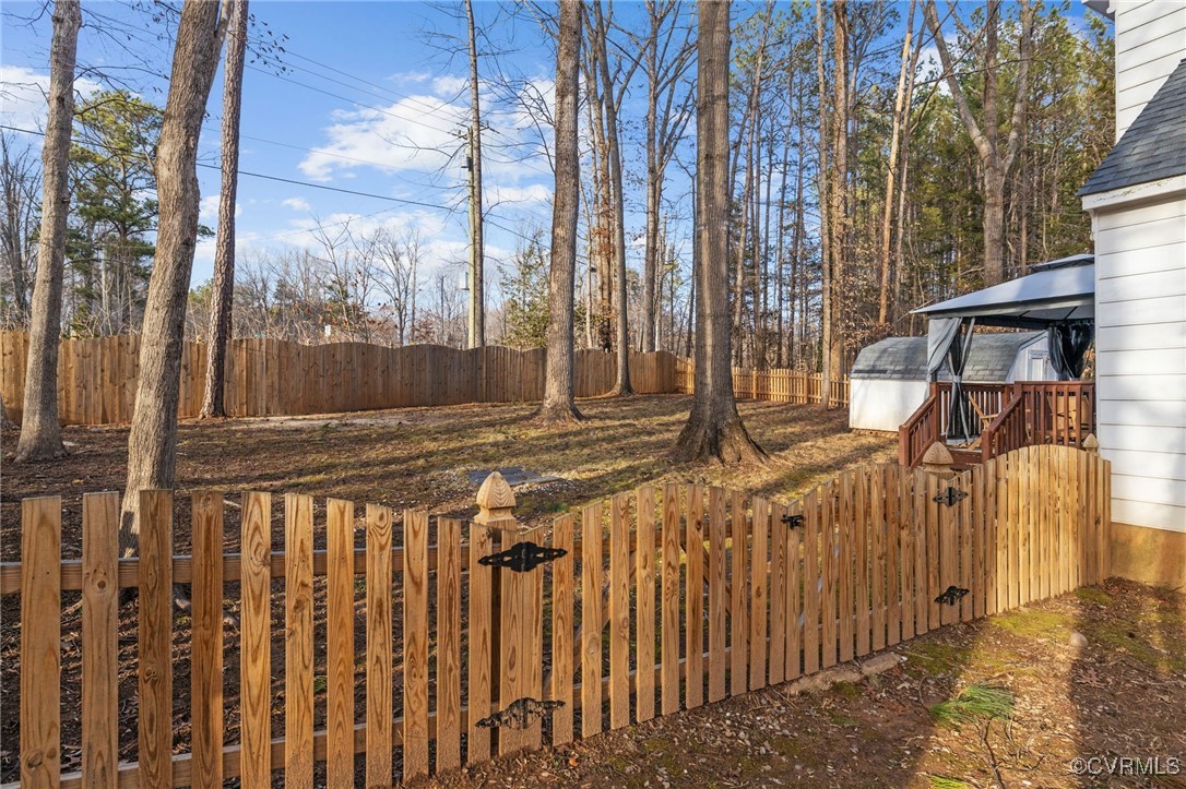 1309 Lockett Ridge Rd