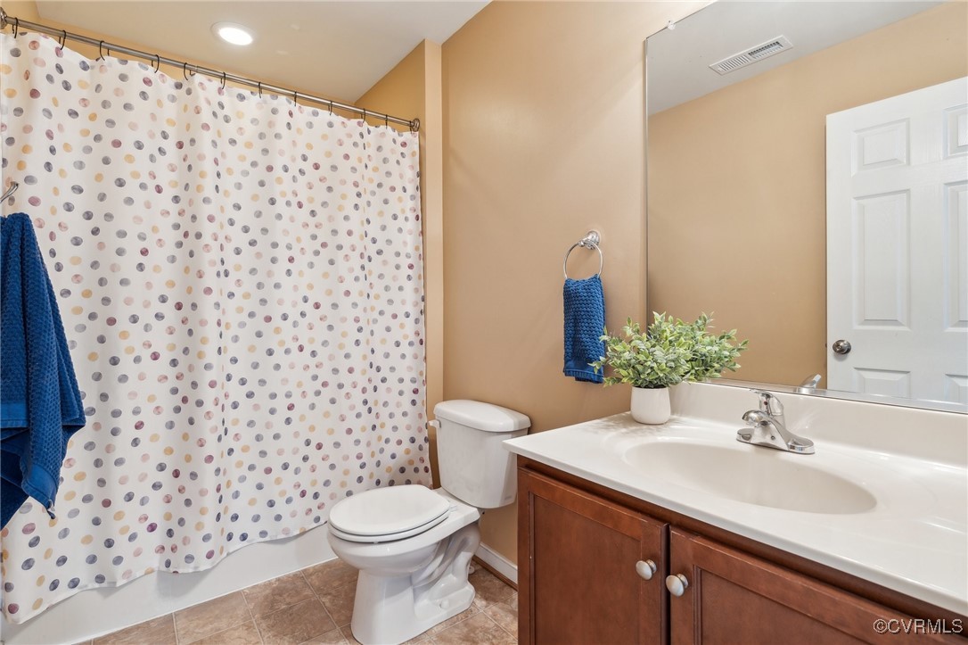 613 Abbey Village Cir