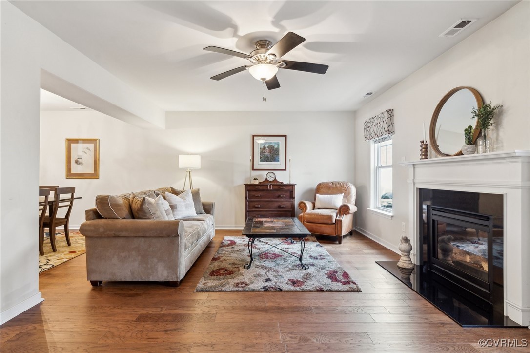 613 Abbey Village Cir