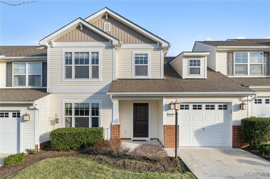 613 Abbey Village Cir