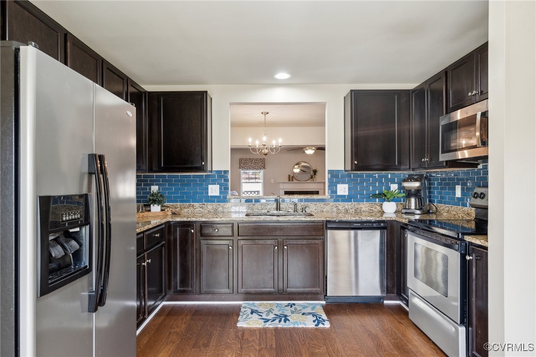 613 Abbey Village Cir