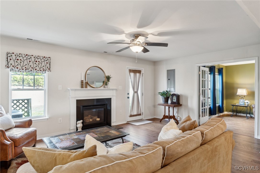 613 Abbey Village Cir