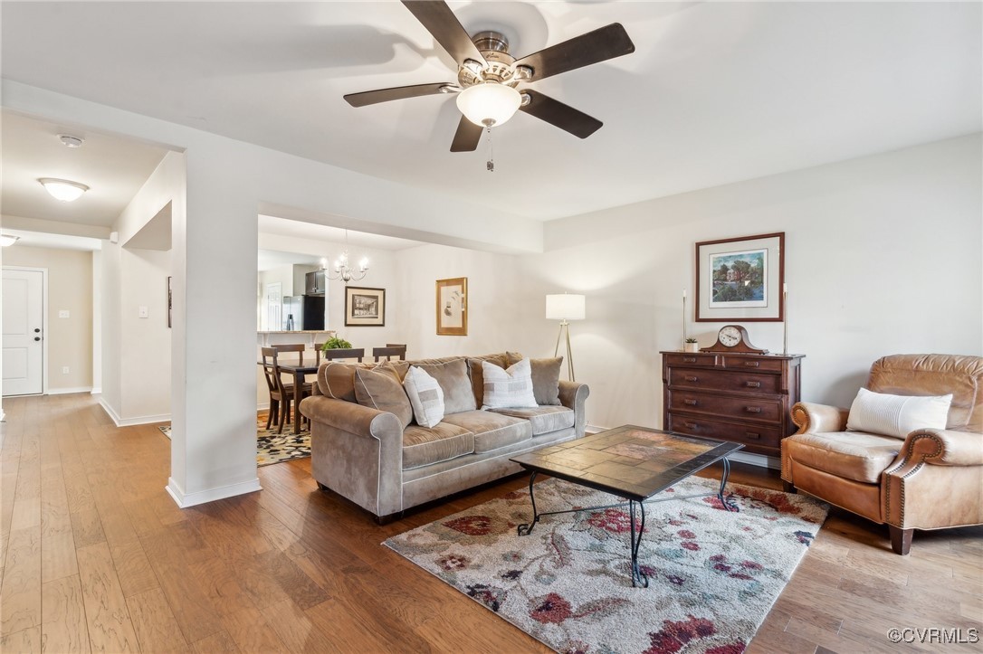 613 Abbey Village Cir