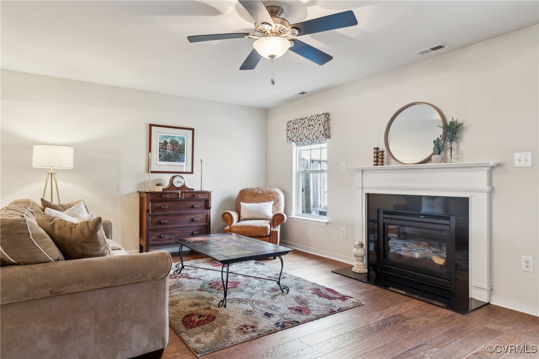 613 Abbey Village Cir