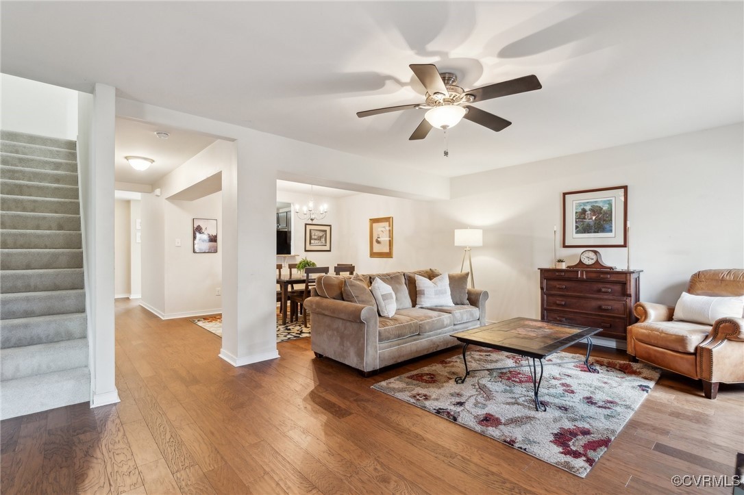 613 Abbey Village Cir