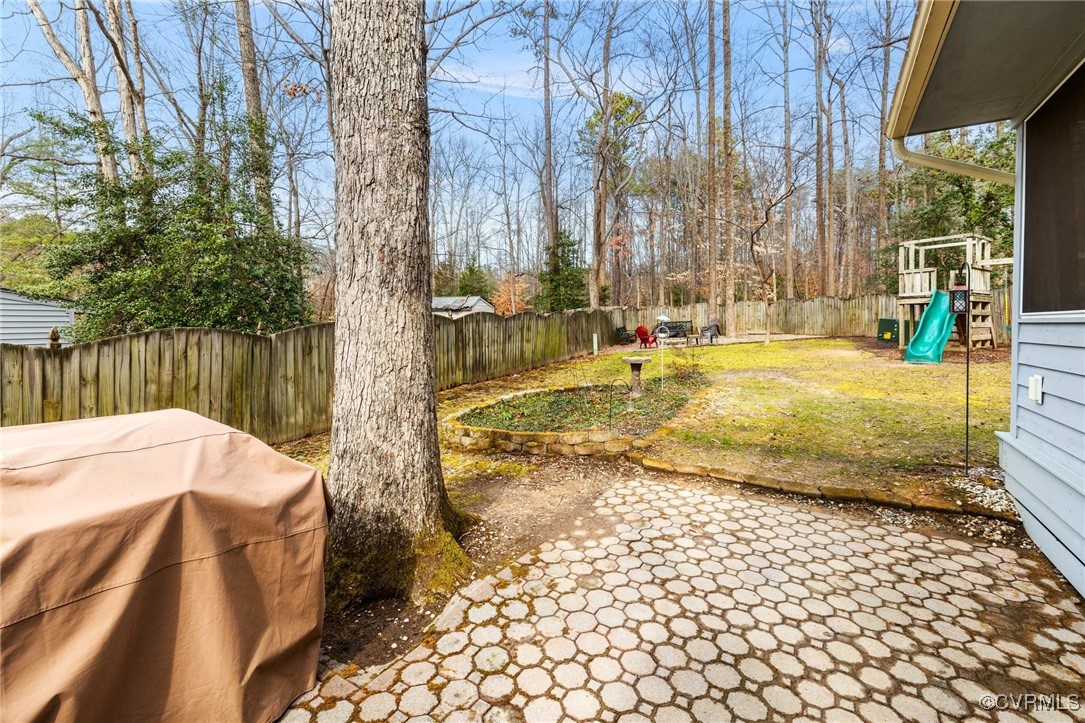 409 Yarrow Ln