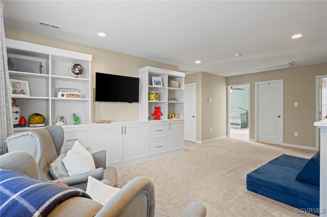 18006 Twin Falls Ln