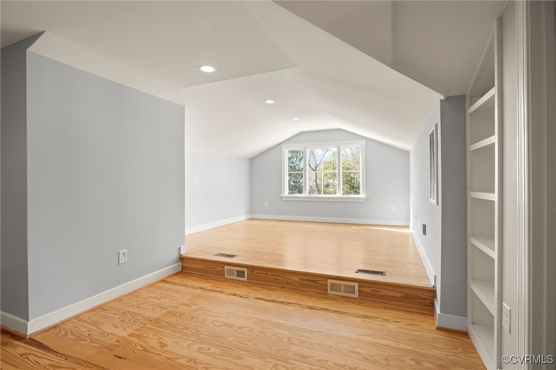 6407 Buckhill