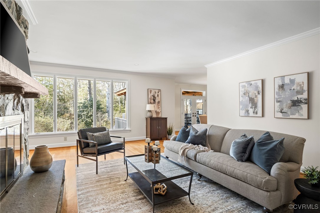 6407 Buckhill