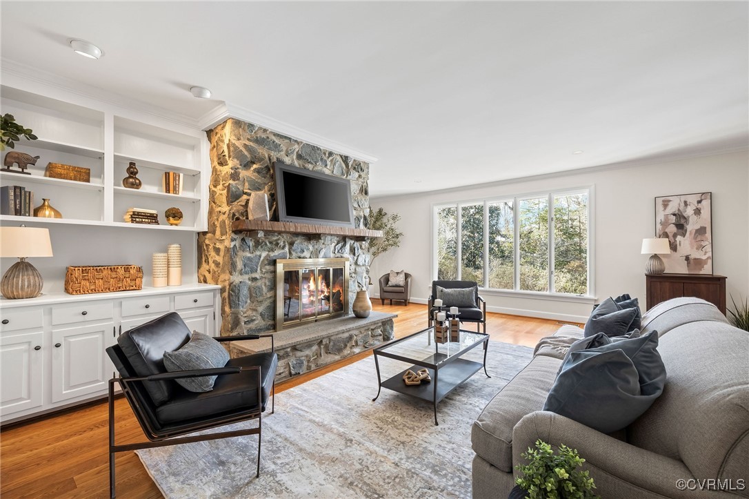 6407 Buckhill
