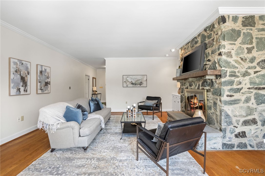 6407 Buckhill