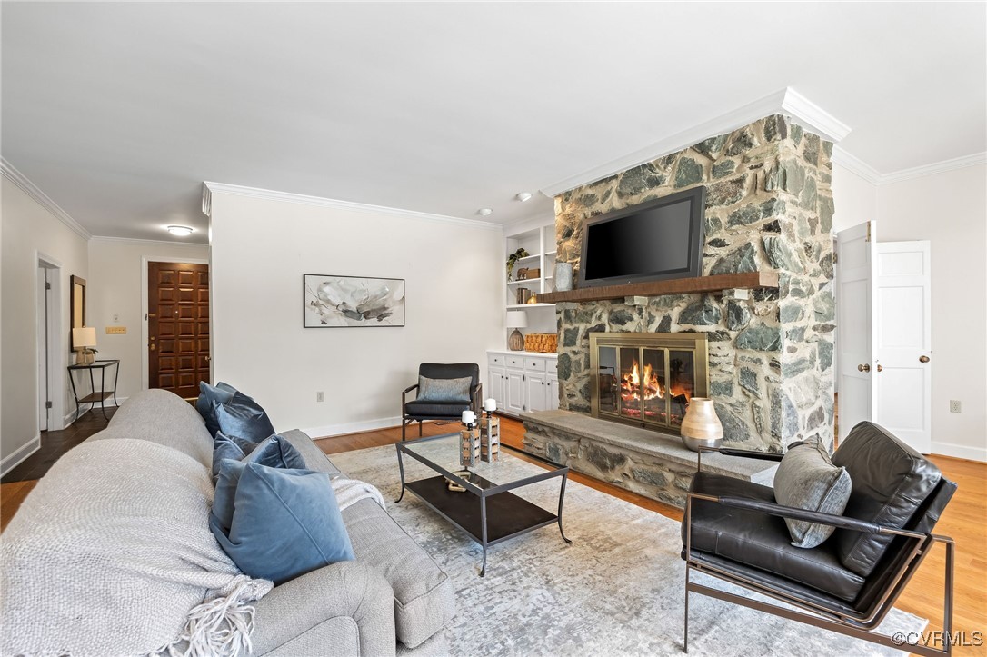 6407 Buckhill