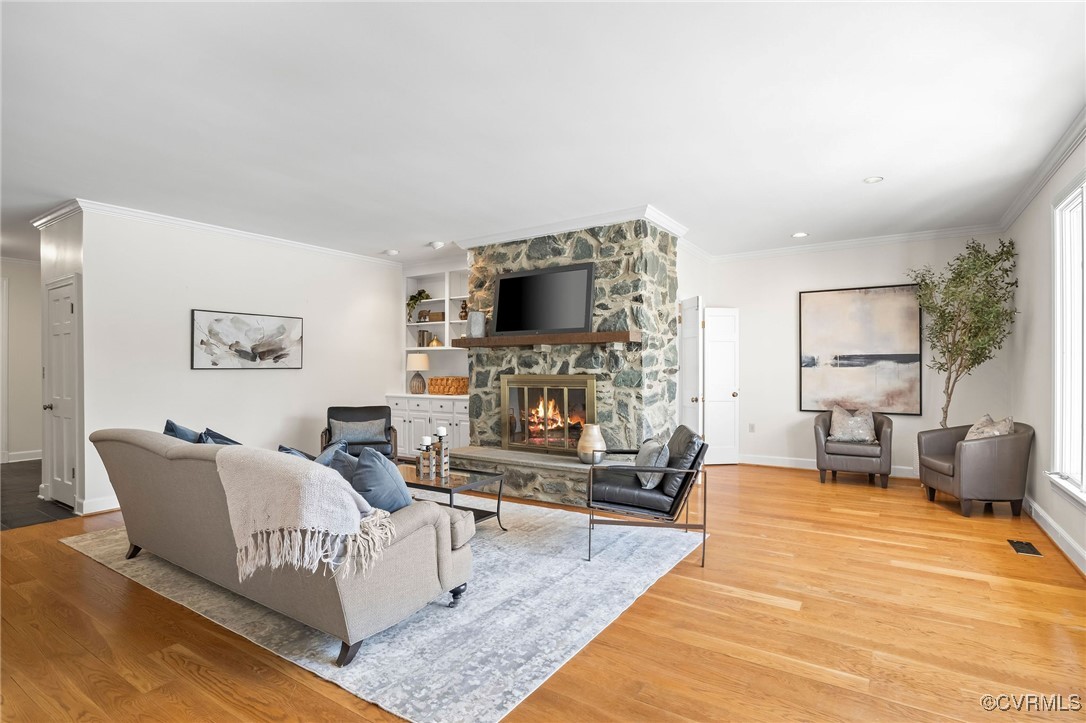 6407 Buckhill