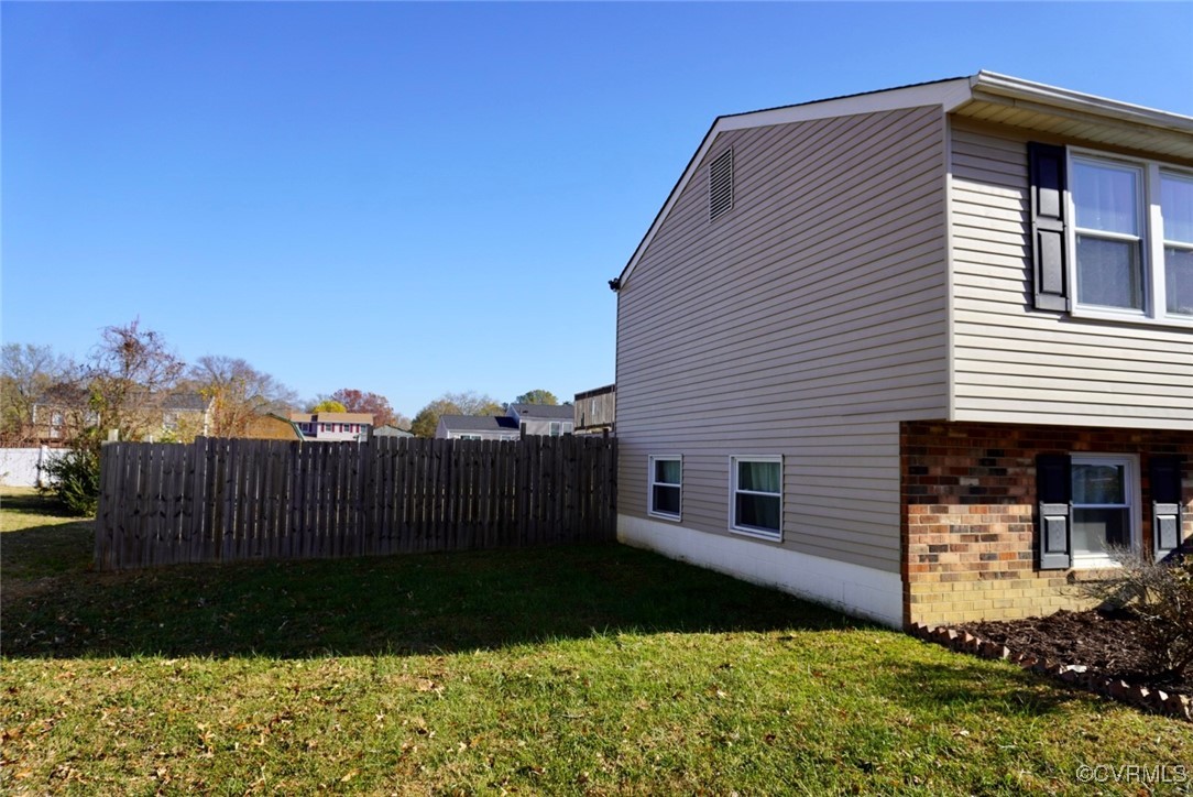 1206 McLean Ct