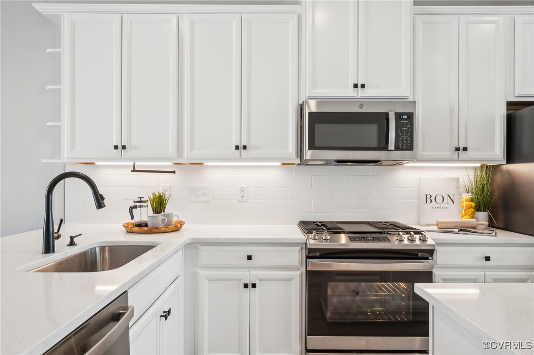 1656 Ewing Park Loop