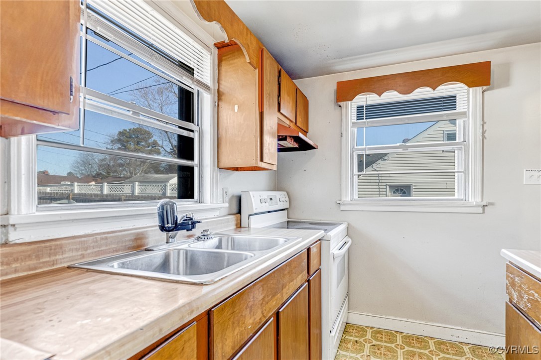2416 Bransford Dr