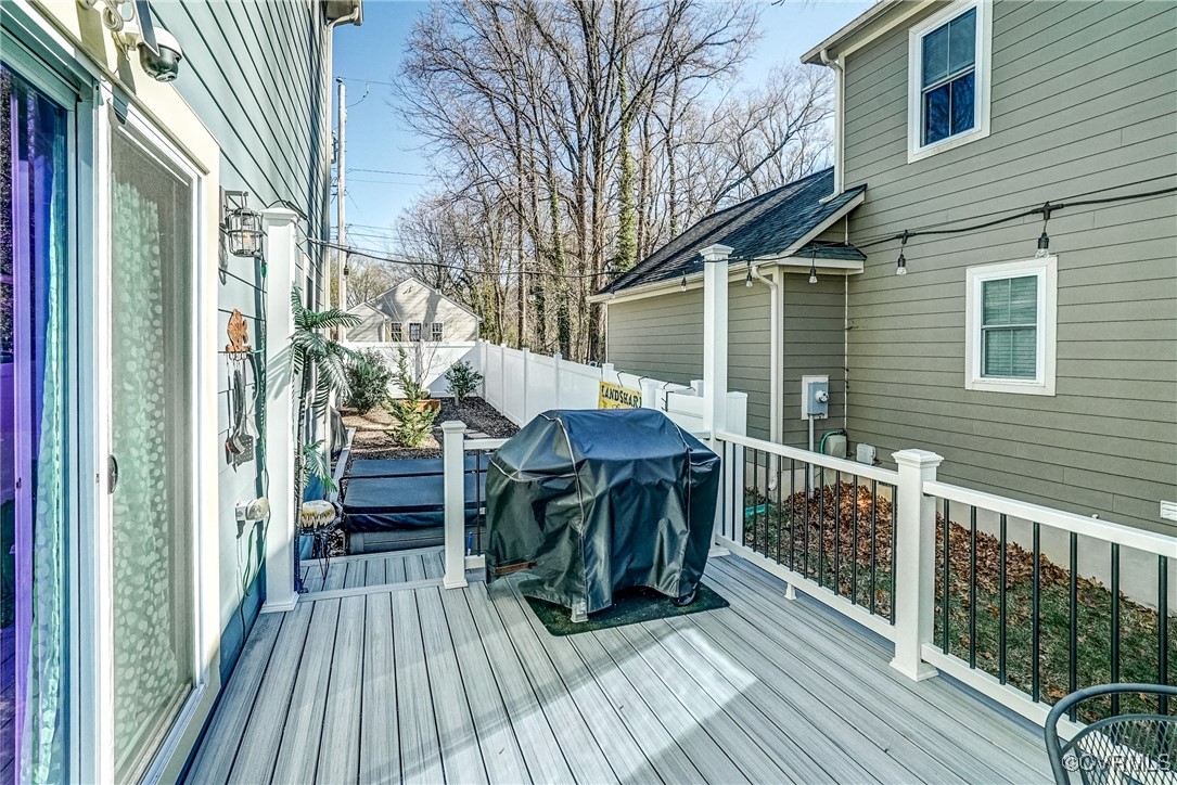 1911 Carter St