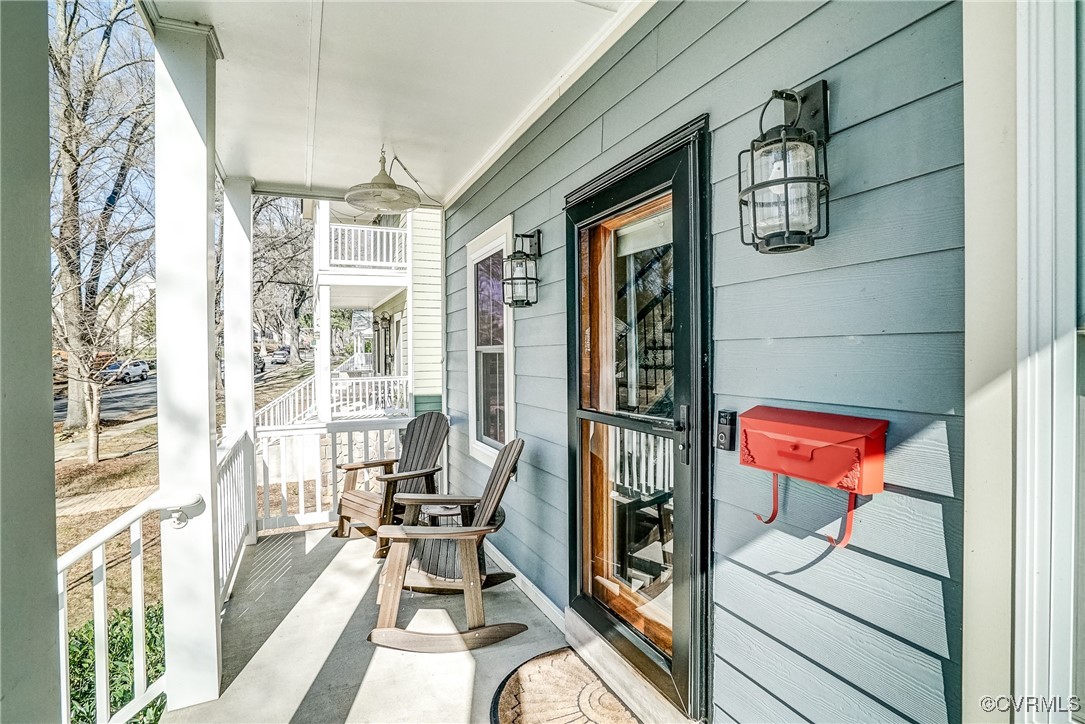 1911 Carter St