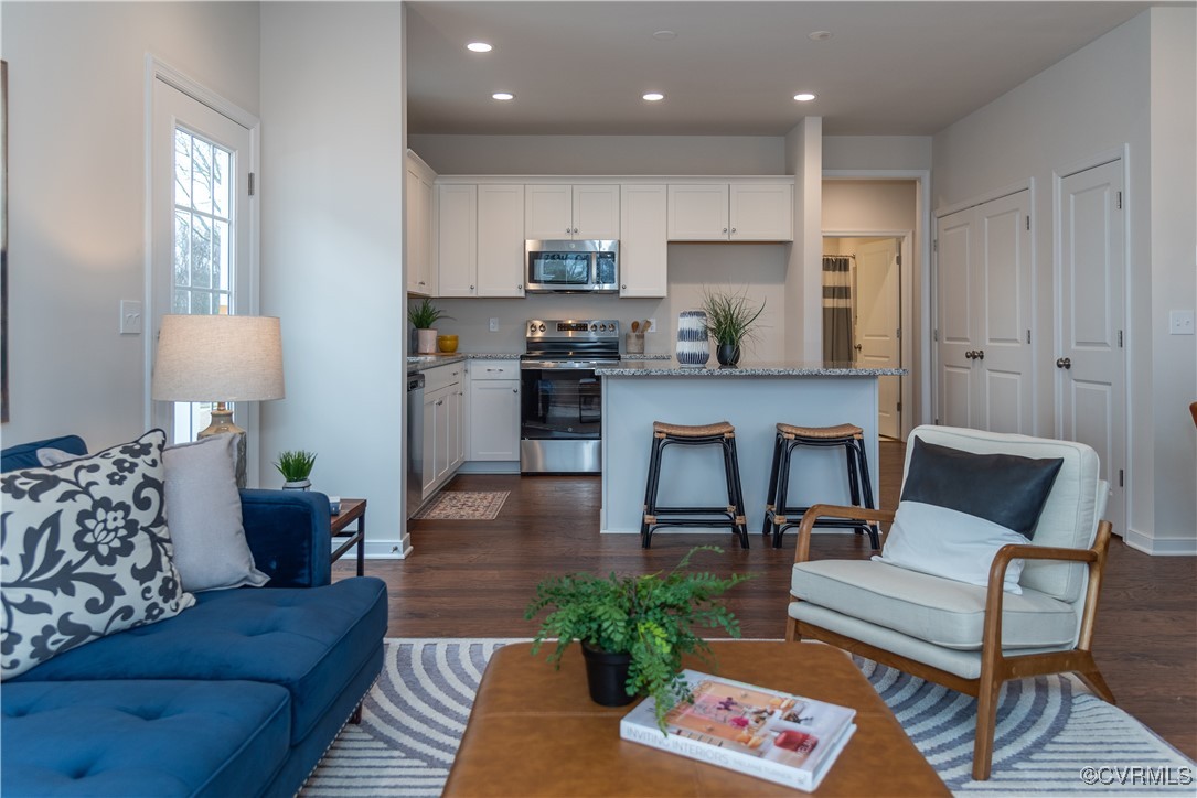 8431 Villetta Pointe Ln