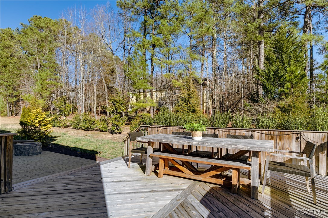 14800 Creekbrook Pl