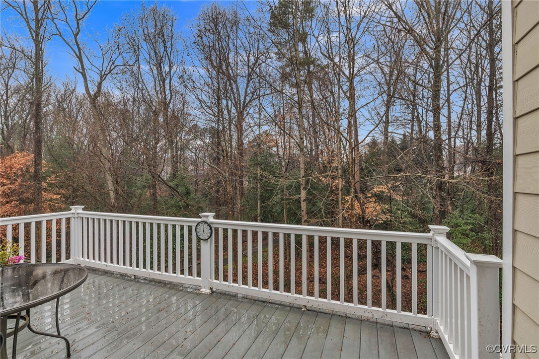 10055 Berry Pond Ln