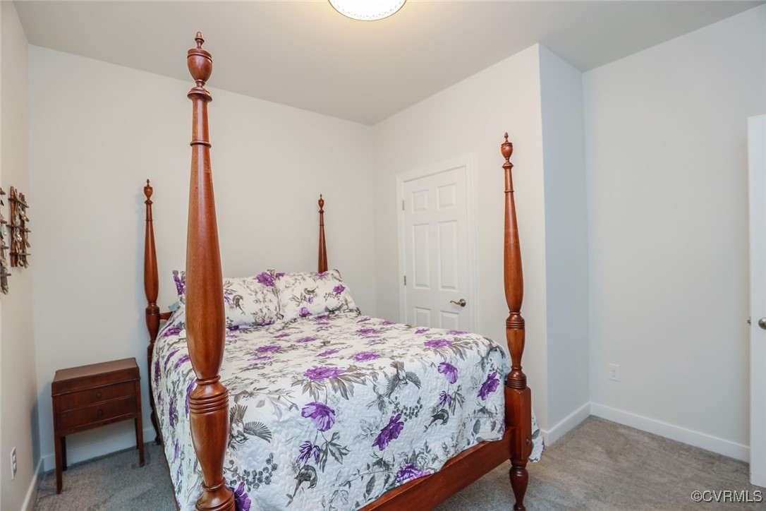 10055 Berry Pond Ln