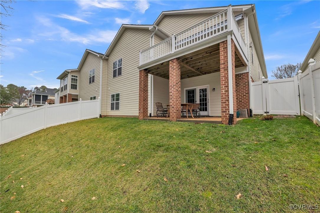 10055 Berry Pond Ln
