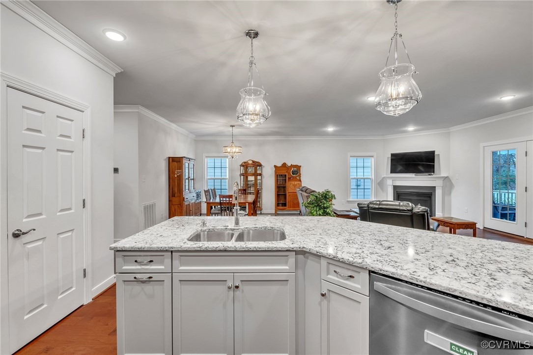 10055 Berry Pond Ln