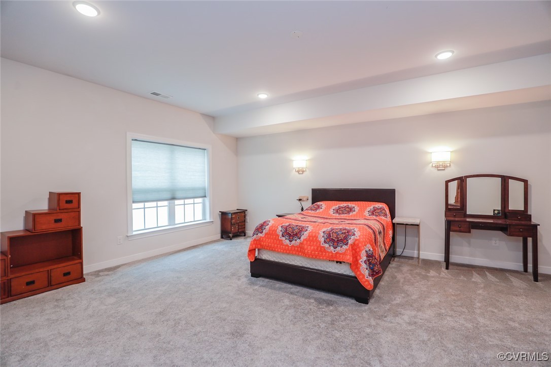 10055 Berry Pond Ln