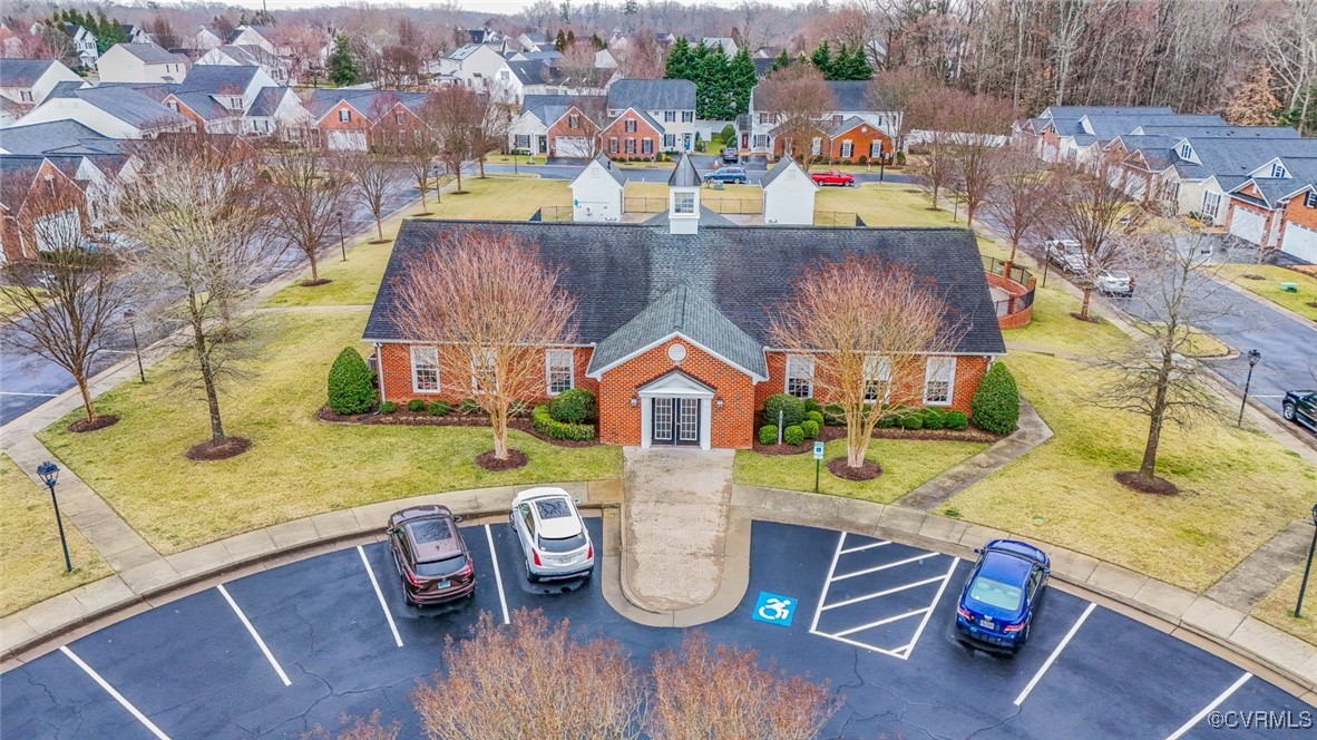 10055 Berry Pond Ln