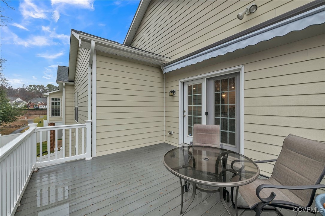 10055 Berry Pond Ln