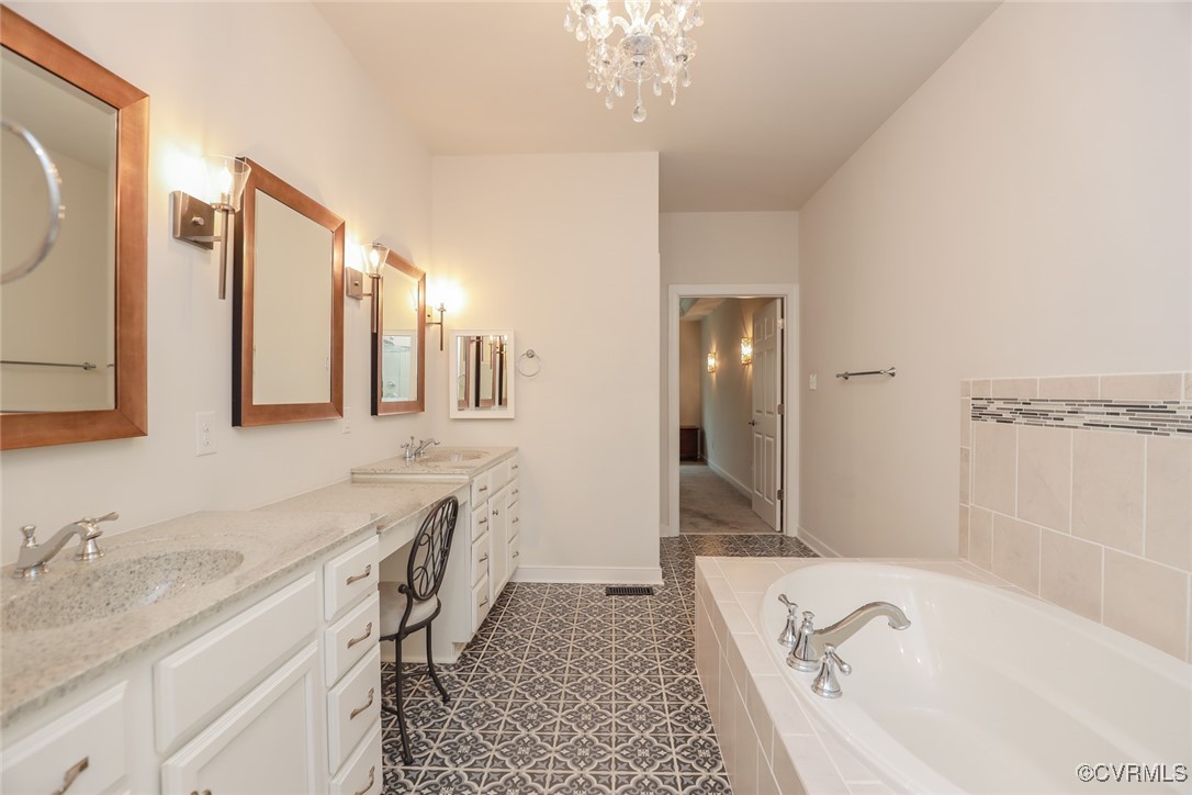 10055 Berry Pond Ln