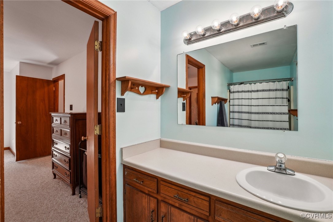 13618 Lucky Debonair Ln