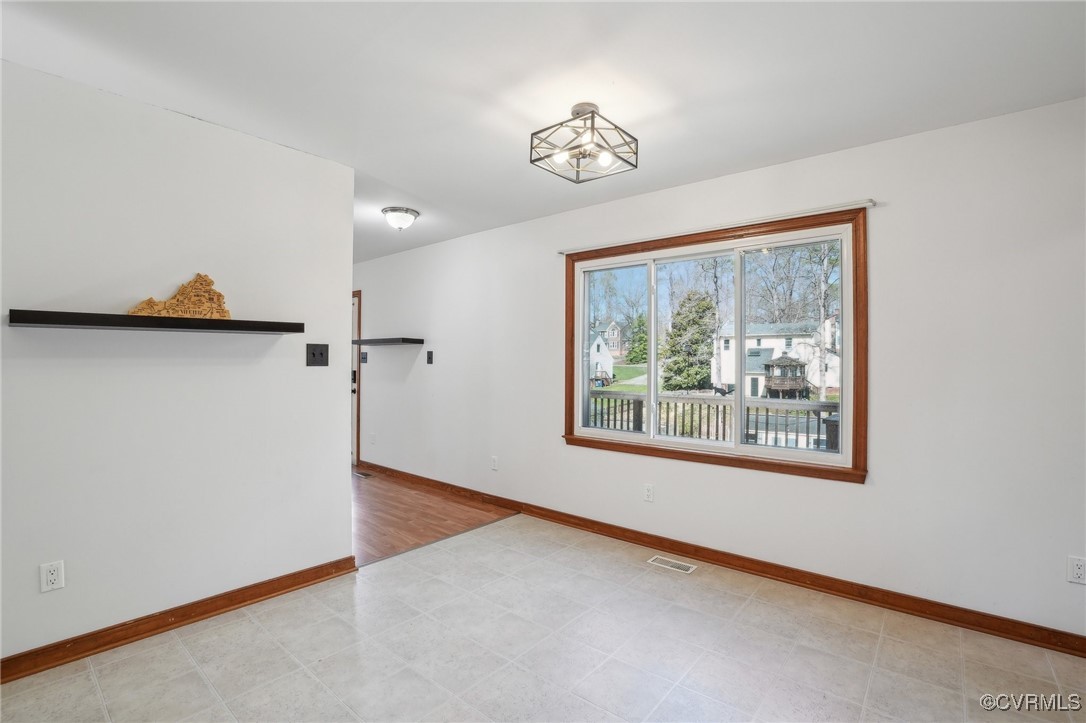 13618 Lucky Debonair Ln