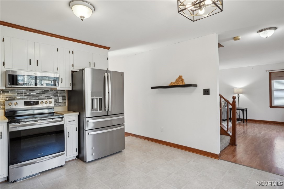 13618 Lucky Debonair Ln
