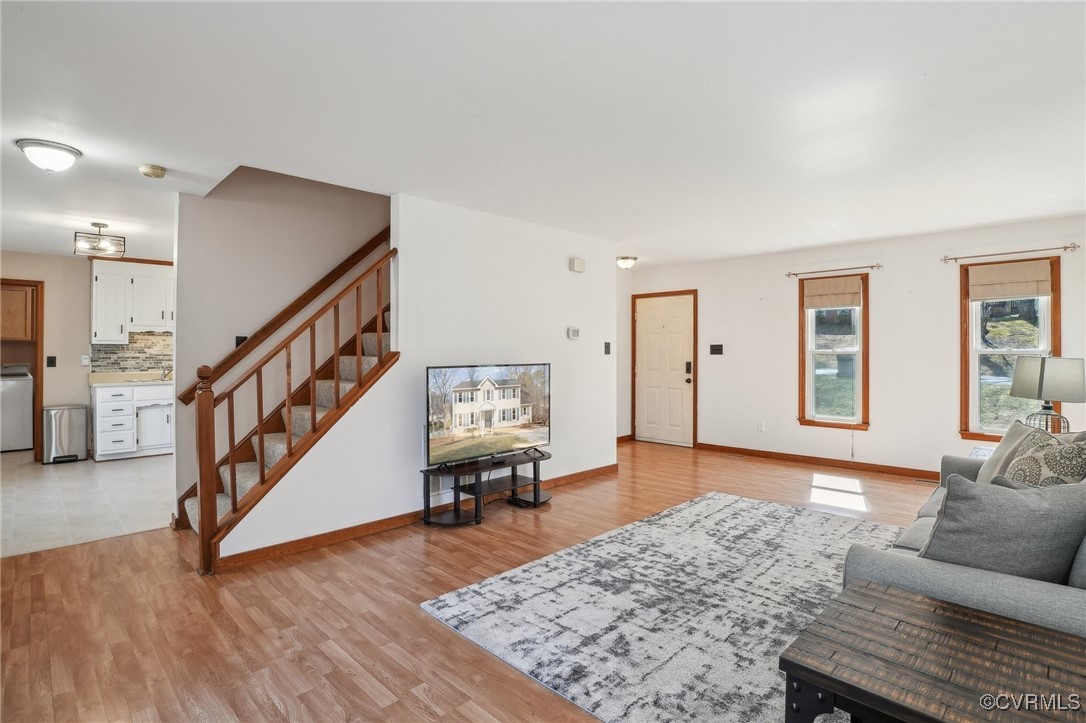 13618 Lucky Debonair Ln