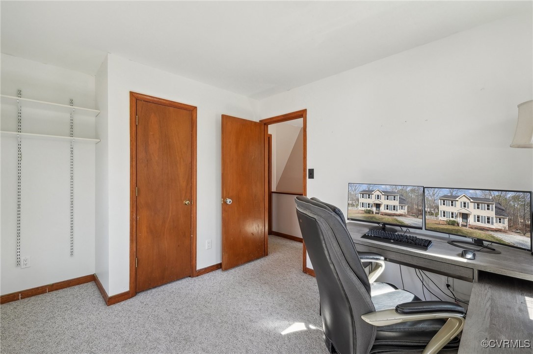 13618 Lucky Debonair Ln