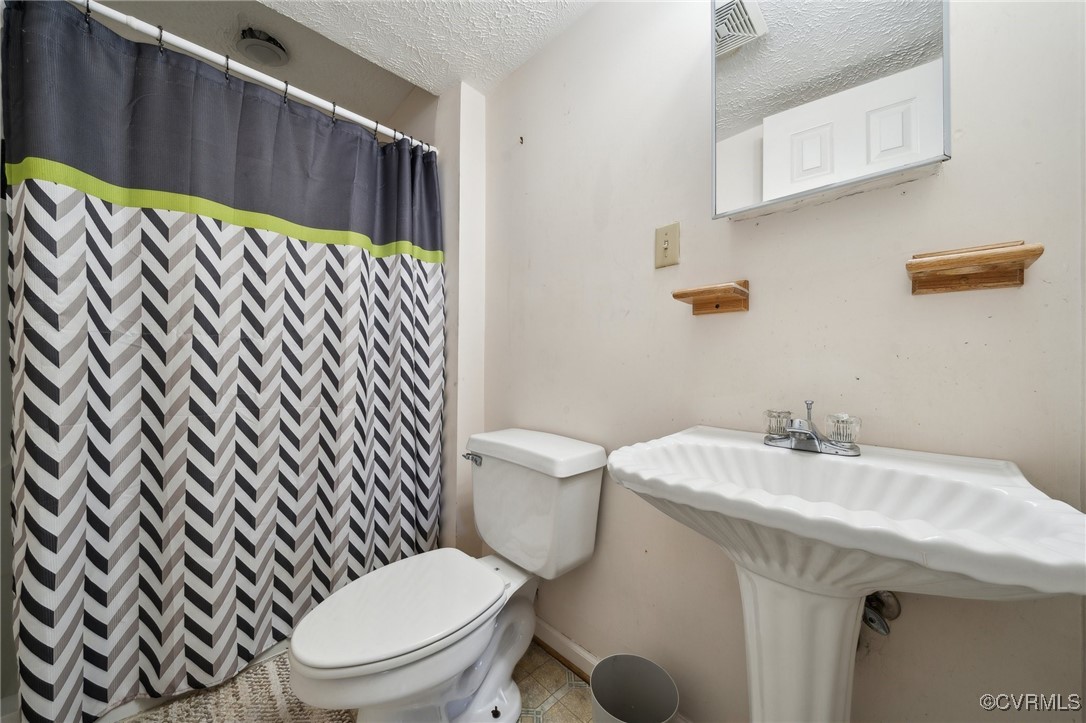 2801 Valley Side Ct