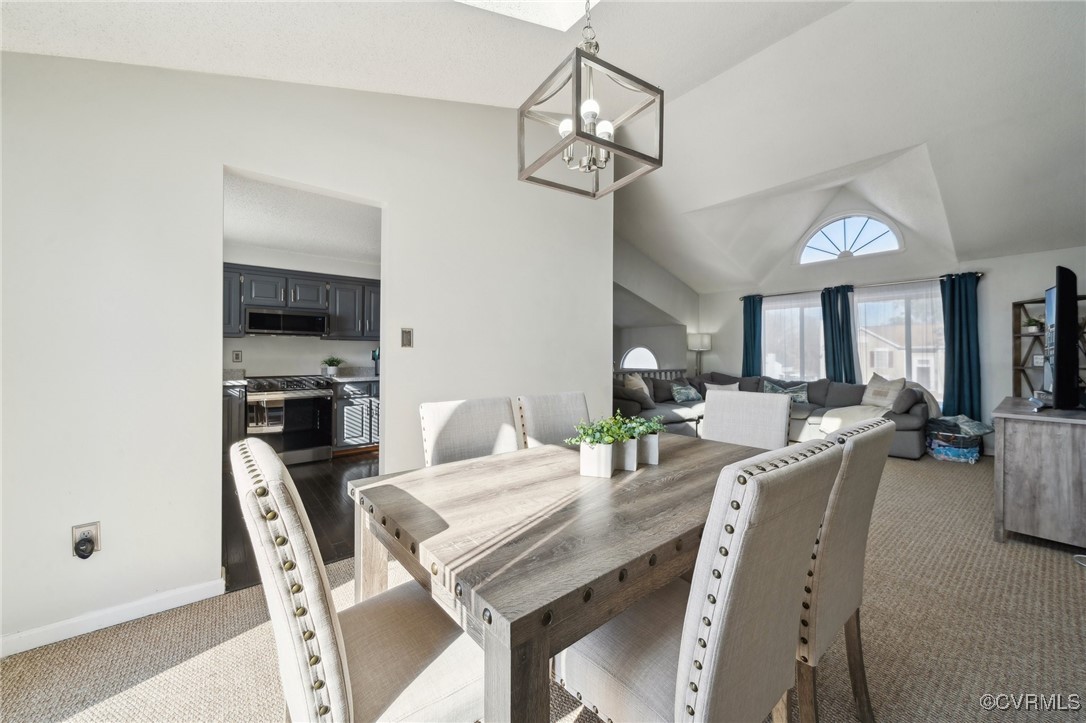 2801 Valley Side Ct