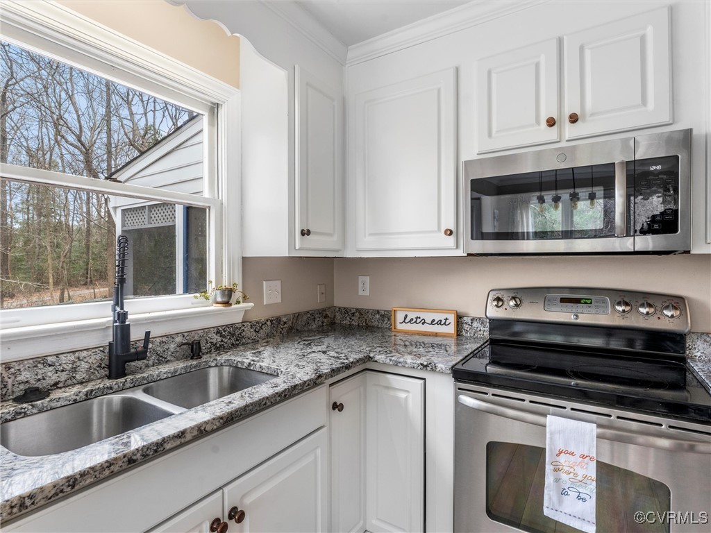 5503 Silver Birch Ln